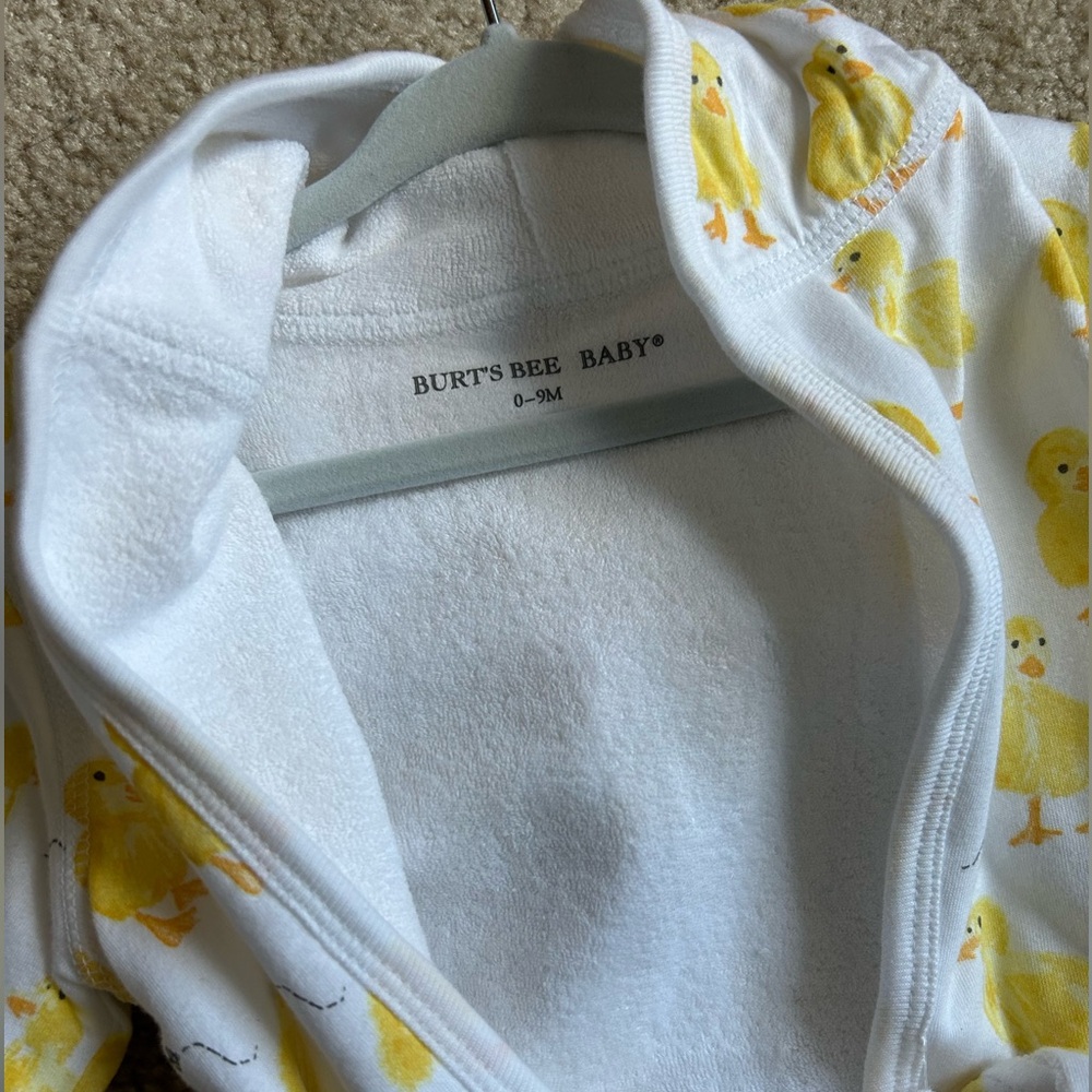Burt’s Bees Baby Robe - Picture 3 of 4